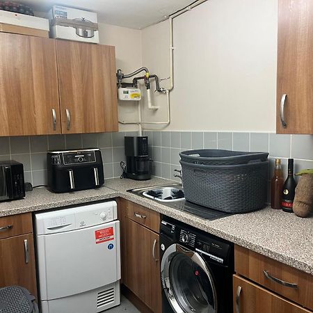 Queenomega'S Home Stay London Eksteriør bilde