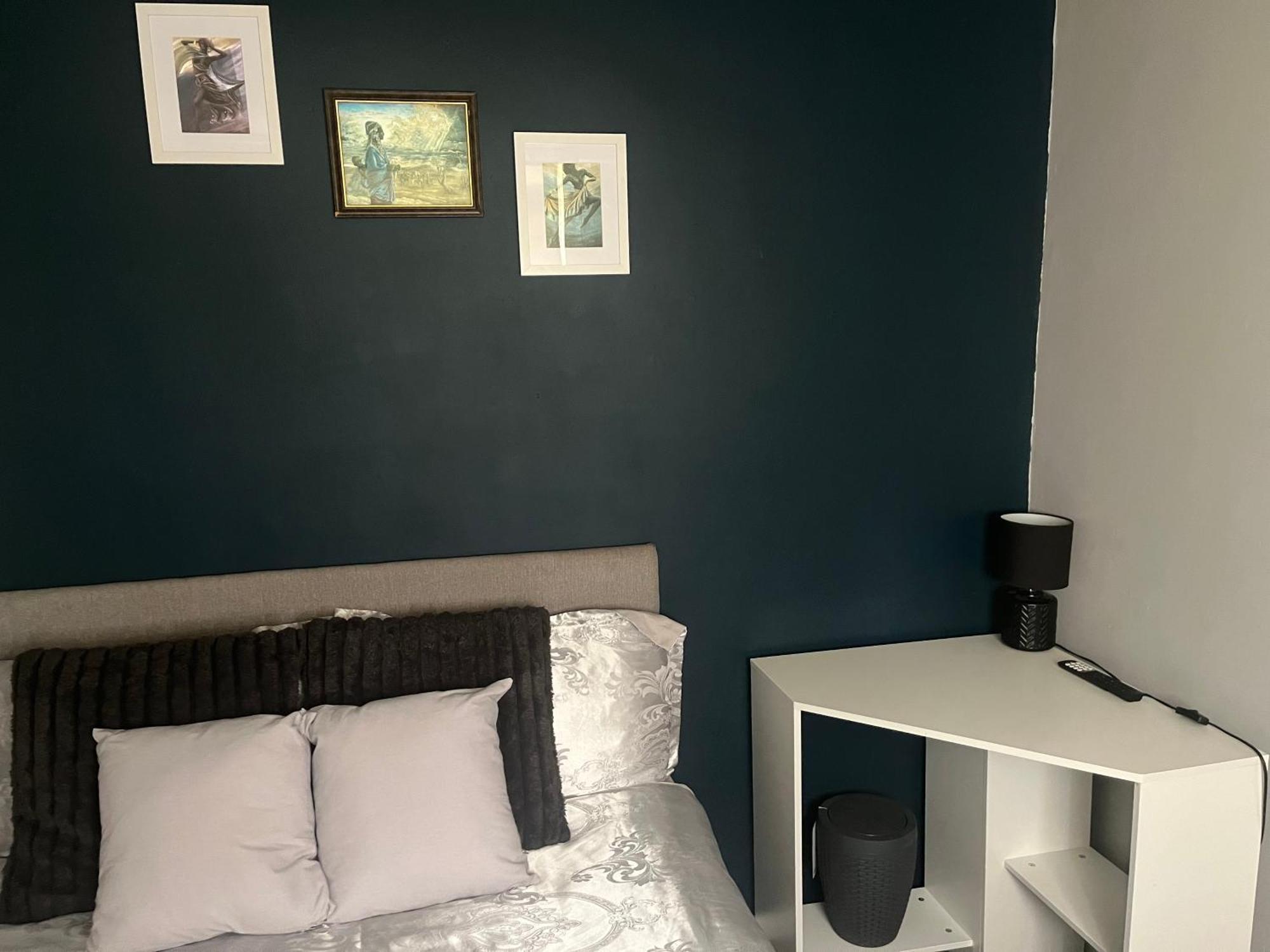 Queenomega'S Home Stay London Eksteriør bilde